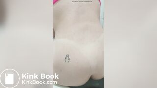 Brasileira gostosa cagando e peidando