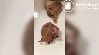 showing off my pussy and asshole after i take a dump