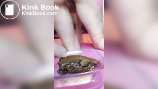 One of my favorite scat girl shitting in container - video 5