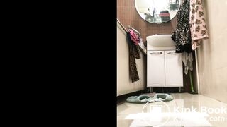 Hot alternative girl shitting - video 14