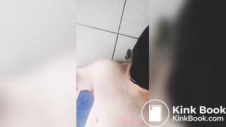 The taste from the feminine poop