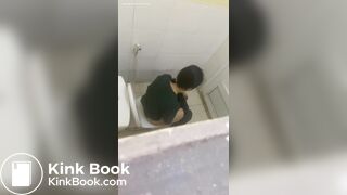 Toilet pooping - video 147