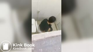 Toilet pooping - video 147