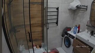 woman who shits and farts and moans fantastic