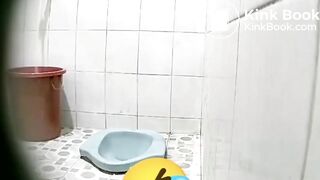 Hijab Voyeur Pooping