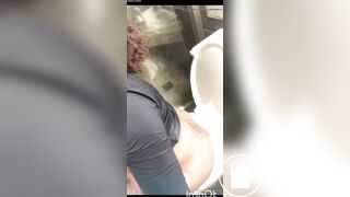 Sexy ebony girl pooping and farting on toilet - video 2