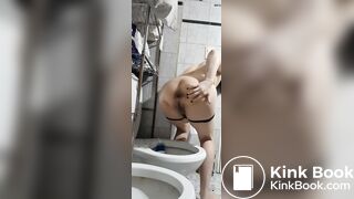 puta provando sua bosta