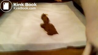 Girl poop - video 211