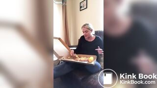 Hot girl shitting on pizza - video 3