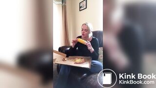 Hot girl shitting on pizza - video 3