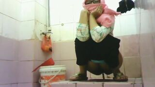 Hijab Poop 1