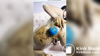 enfiando Uma bola dentro do cu