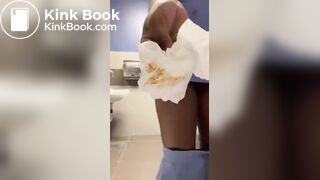 Blackette fait caca - video 2