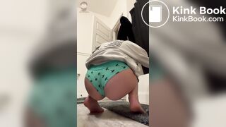 Blonde Hottie Shitting In Her Blue Panties