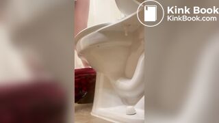 Secy girl pooping a lot on toilet