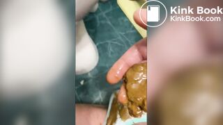 Hello kitty panties shit smearing