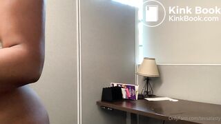 Hot girl pissing and shitting on table