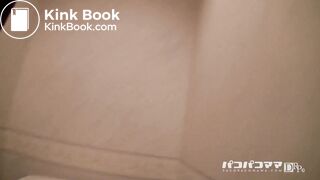 Pretty Asian girl having fun on the toilet - video 2