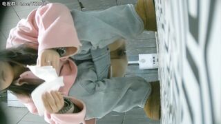 spy camera asian girl pee and shit.video_1406