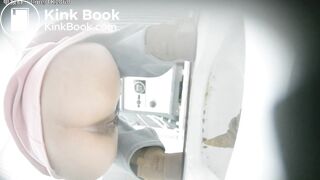 spy camera asian girl pee and shit.video_1406