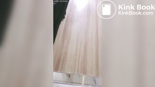 spy camera asian girl pee and shit.video_1403