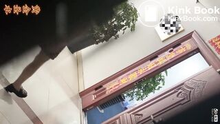 spy camera asian girl pee and shit.video_1377