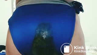 Woman poops panties
