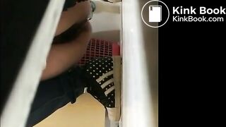 spy camera asian girl pee and shit.video_1357