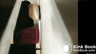 spy camera asian girl pee and shit.video_1357