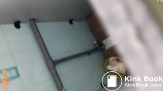 spy camera asian girl pee and shit.video_1378