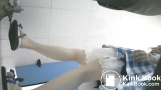 spy camera asian girl pee and shit.video_1277