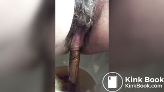 Hairy Girl Grunts and Strains to release Long Log!