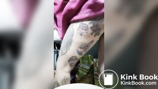 british pawg shitting