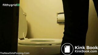 Girl pooping on toilet - video 90