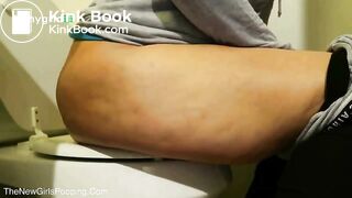 Girl pooping on toilet - video 90