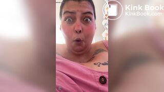 girl pooping on tiktok live