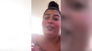 girl pooping on tiktok live