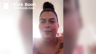 girl pooping on tiktok live