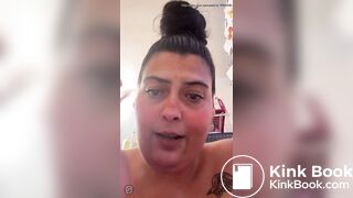 girl pooping on tiktok live