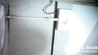 spy camera asian girl pee and shit.video_1206