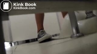 spy camera asian girl pee and shit.video_1334