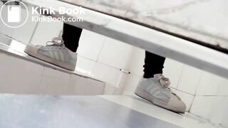 spy camera asian girl pee and shit.video_1332