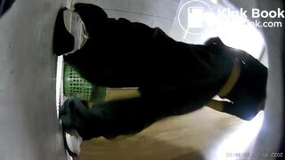 spy camera asian girl pee and shit.video_1325