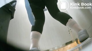 spy camera asian girl pee and shit.video_1250