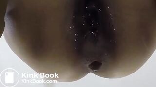 Japanese woman's toilet scene - video 89