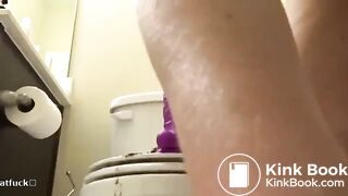 One of my favorite scat girl using dildo and shitting