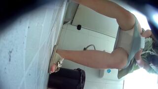spy camera asian girl pee and shit.video_1201