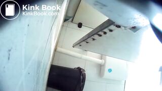 spy camera asian girl pee and shit.video_1201