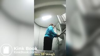 toilet voyeur - video 108