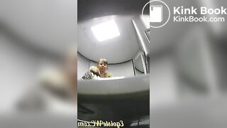 toilet voyeur - video 108